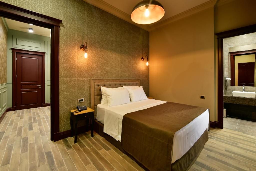 Отель Bastille Hotel Yerevan Ереван-31
