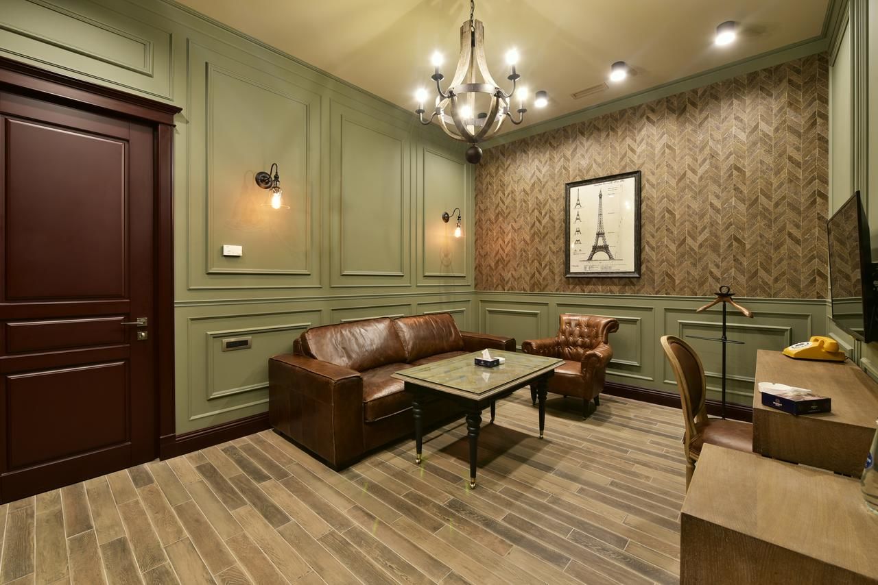 Отель Bastille Hotel Yerevan Ереван-12