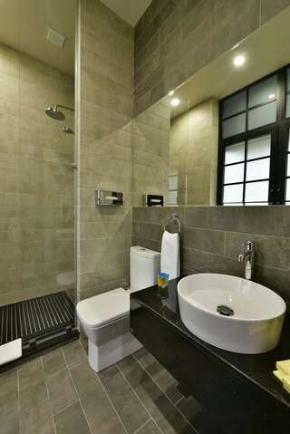 Отель Bastille Hotel Yerevan Ереван Апартаменты с 2 спальнями-5