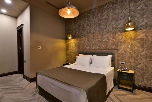 Отель Bastille Hotel Yerevan Ереван-20